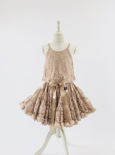 DOLLY by Le Petit Tom &reg; LACY PETTISKIRT taupe