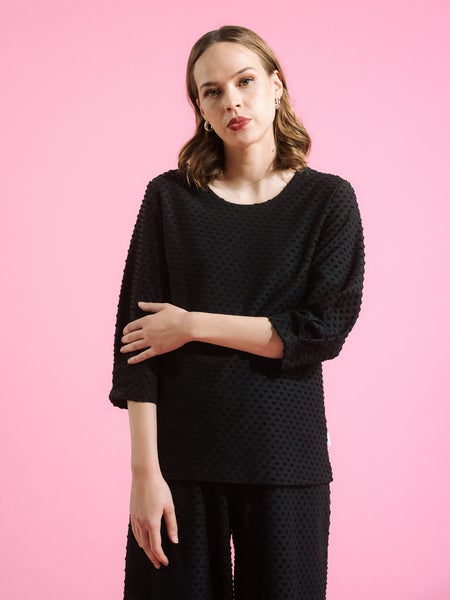 Aarre  Camila Paita, Musta Dot