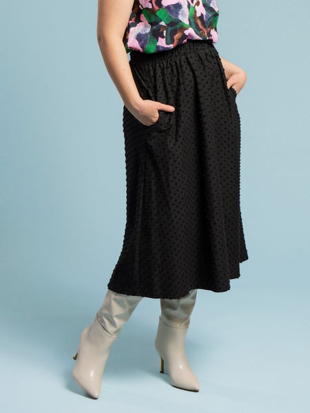 Aarre  Ana Hame, Musta Dot